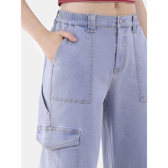 No Boundaries Skater Cargo Pants, 29” Inseam, Women's SIZE XXL LIGHT WASH - Picture 3 of 4